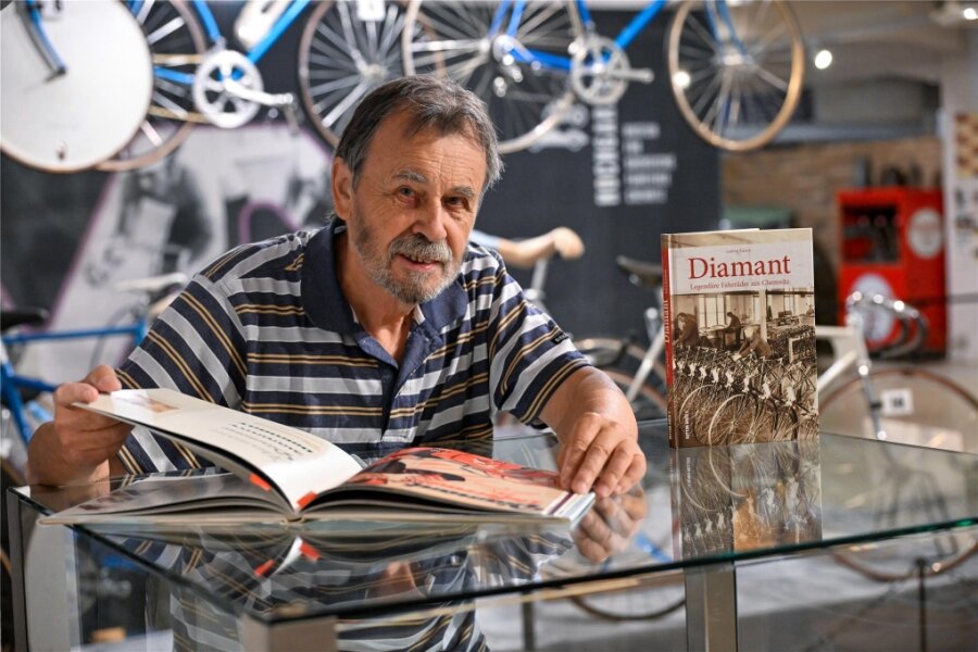 Fahrzeugmuseum: Forscher erinnert an Diamant-Legende „Papa“ Lange - Jahrzehntelang hat Hartmut Rogotzki selbst bei den Diamant-Werken gearbeitet, erst in Reichenbrand, dann in Hartmannsdorf. Seit der Wende forscht er zur Geschichte des Fahrradherstellers.