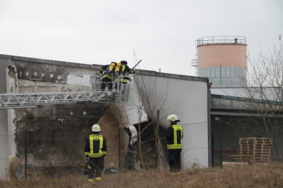 Falkenau: Feuerwehreinsatz im Gewerbegebiet - 