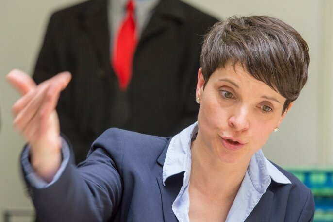 Fall Petry: Generalstaatsanwalt hilft Staatsanwalt auf die Sprünge - AfD-Chefin Frauke Petry. Eine Aussage vor einem Ausschuss in Sachsen könnte für sie ein Nachspiel haben. Aber welches?