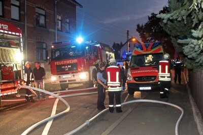 Familie bei Brand in Zwickauer Wohnung verletzt - 