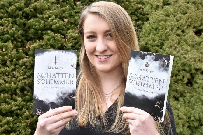 Marie Krüger liest nicht nur Fantasy-Literatur - sie hat mit "Schattenschimmer" selbst einen zweibändigen Roman geschrieben. 