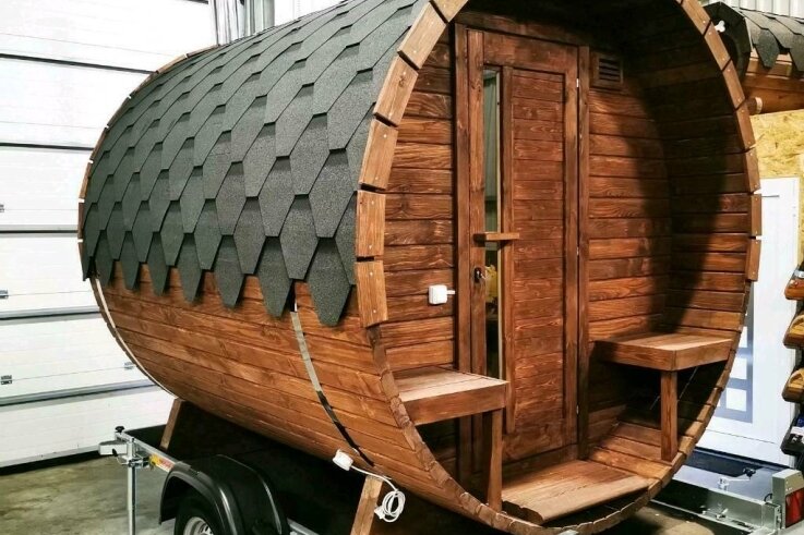Eine solche mobile Fass-Sauna für das Peniger Freibad will der Förderverein über eine Crowdfunding-Aktion finanzieren. 