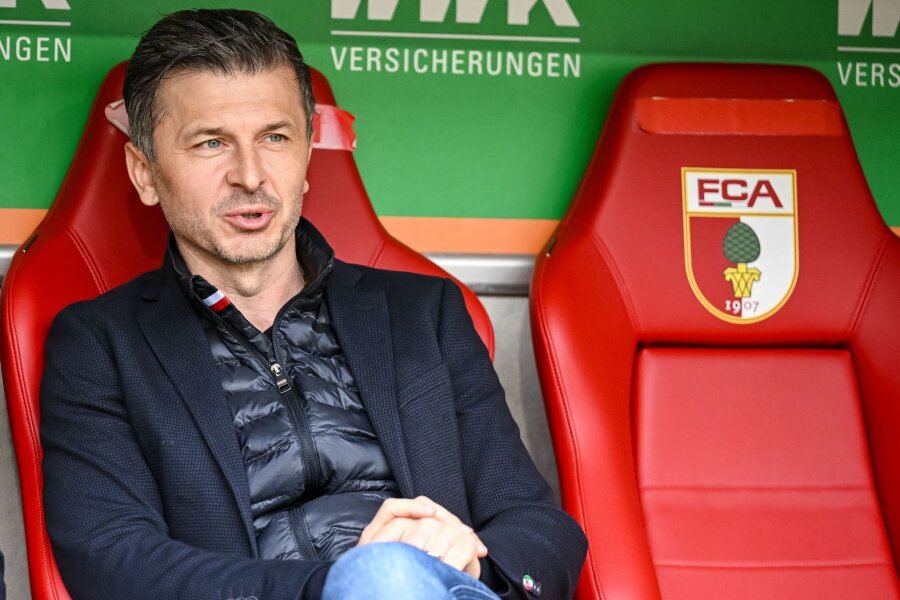 FC Augsburg verpflichtet Angreifer aus Portugal - Augsburgs Sportdirektor Marinko Jurendic verpflichtete einen neuen Angreifer.