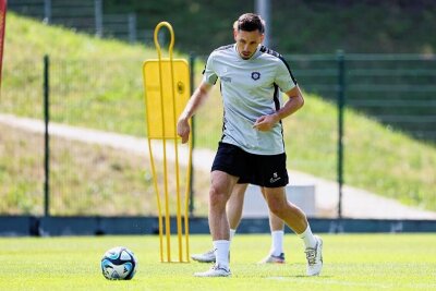 FC Erzgebirge Aue: Das ist das Geheimnis des neuen Torjägers - Marcel Bär im Trainingl in Aktion.