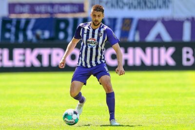 FC Erzgebirge Aue: Dimitrij Nazarov verlängert Vertrag - 183 Pflichtspiele hat Dimitrij Nazarov seit 2016 für den FC Erzgebirge bestritten. Nun kommen noch ein paar hinzu. 