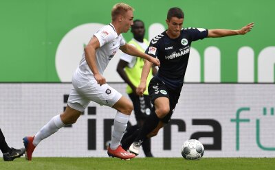 FC Erzgebirge Aue gewinnt 2:0 gegen Greuther Fürth - 