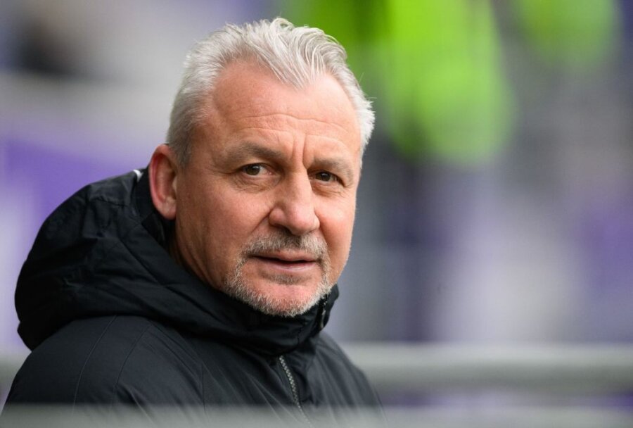 FC Erzgebirge Aue: Trainer Dotchev hat noch ein Druckmittel - Aues Trainer Pavel Dotchev.