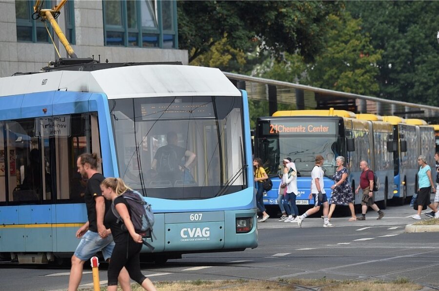 Ferienfahrplan endet: Das ändert sich im Chemnitzer Nahverkehr - Nach wochenlangen Einschränkungen gilt ab kommender Woche im Chemnitzer Nahverkehr wieder weitgehend der Normalfahrplan.