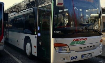 Die Fernbusverbindung von und nach Mittweida wird kurzfristig eingestellt, teilt Regiobus Mittelsachsen am Montag mit.