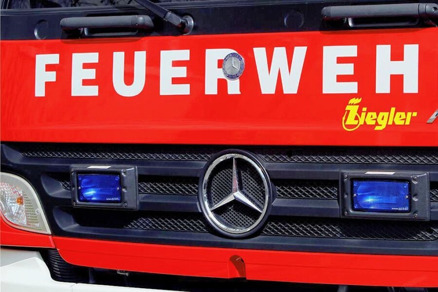 Feuer am Wanderweg Frauenstein-Burkersdorf: War es Brandstiftung? - Die Feuerwehr rückten zu Grünflächenbränden zwischen Frauenstein und Burkersdorf aus.