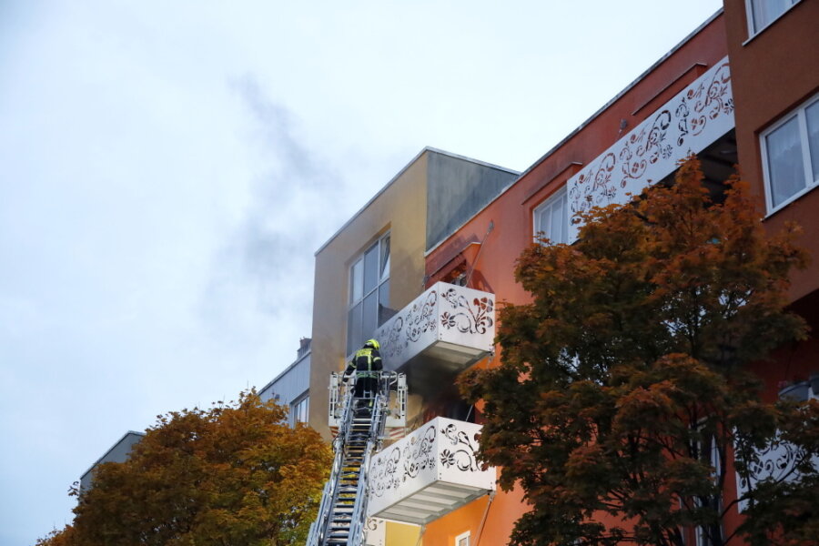 Feuer in Wohnung an Konradstraße - 