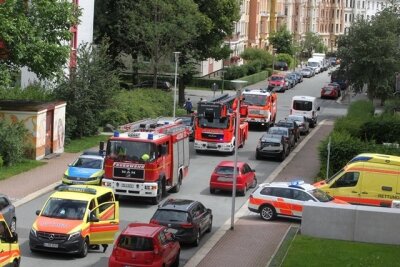 Feuerwehr-Einsatz sorgt in Plauen für Aufsehen - Die Feuerwehr rückte am Donnerstagnachmittag in die Plauener Dittesstraße aus. 