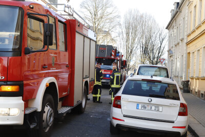 Feuerwehr löscht Brand in Studentenunterkunft - Die Feuerwehren Mittweida, Lauenhain und Tanneberg waren im Einsatz. 