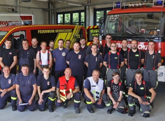 Insgesamt gehören zum aktuellen Löschzug 23 Feuerwehrmänner aus Hohenstein-Ernstthal, Lichtenstein, Crimmitschau und Glauchau.