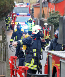 Feuerwehr rückt zu Schornsteinbrand aus - 