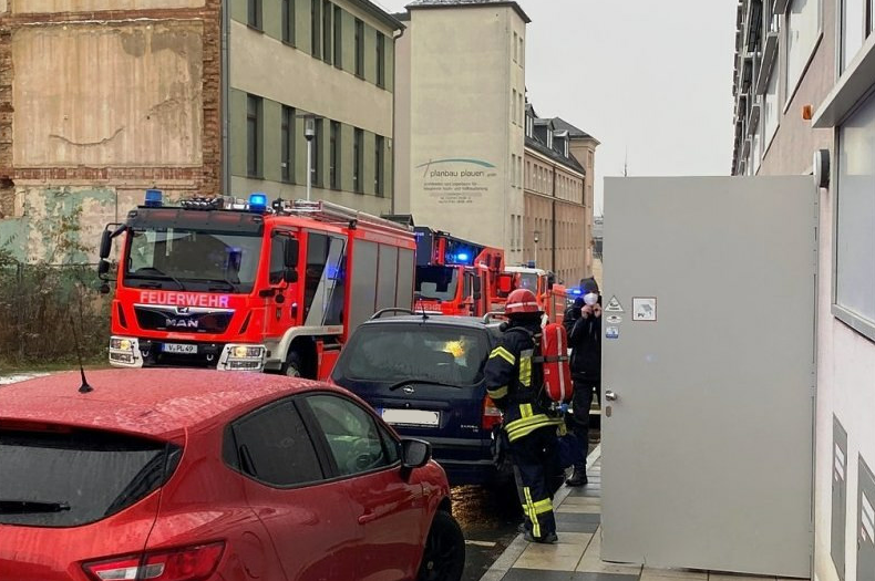 Feuerwehreinsatz am Landratsamt in Plauen, 6.12.2021, 12.40 Uhr
