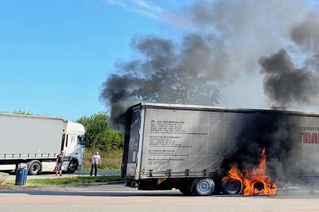 Feuerwehreinsatz auf der A 4 bei Glauchau: Was war der Grund für die ...