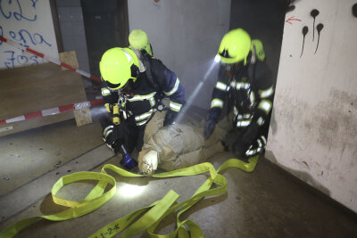 Feuerwehren proben Rettungseinsatz bei Rockkonzert - 