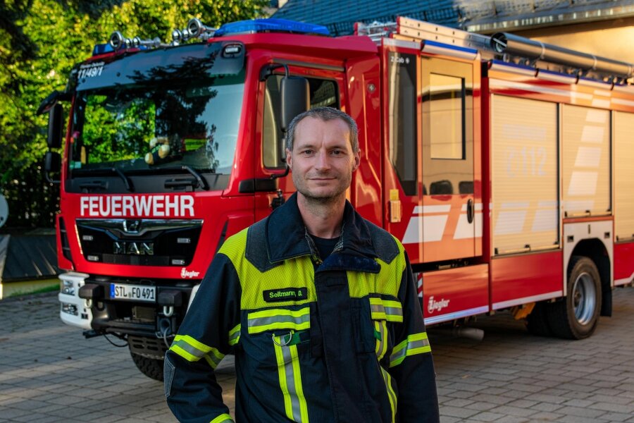 Feuerwehrmann aus dem Erzgebirge ist sich sicher: „Einsätze werden zunehmen“ - Daniel Seltmann leitet die Nachwuchsarbeit der Oelsnitzer Feuerwehr. Jährlich rücken ein, zwei Jugendliche in den aktiven Dienst nach.