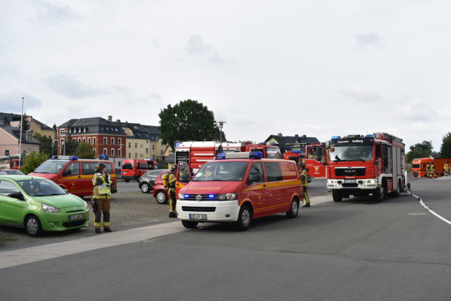 Feuerwehrübung bei Murrelektronik in Stollberg - Etwa 40 Kameraden sind am Freitagnachmittag zu einer Übung bei Murrelektronik in Stollberg ausgerückt.