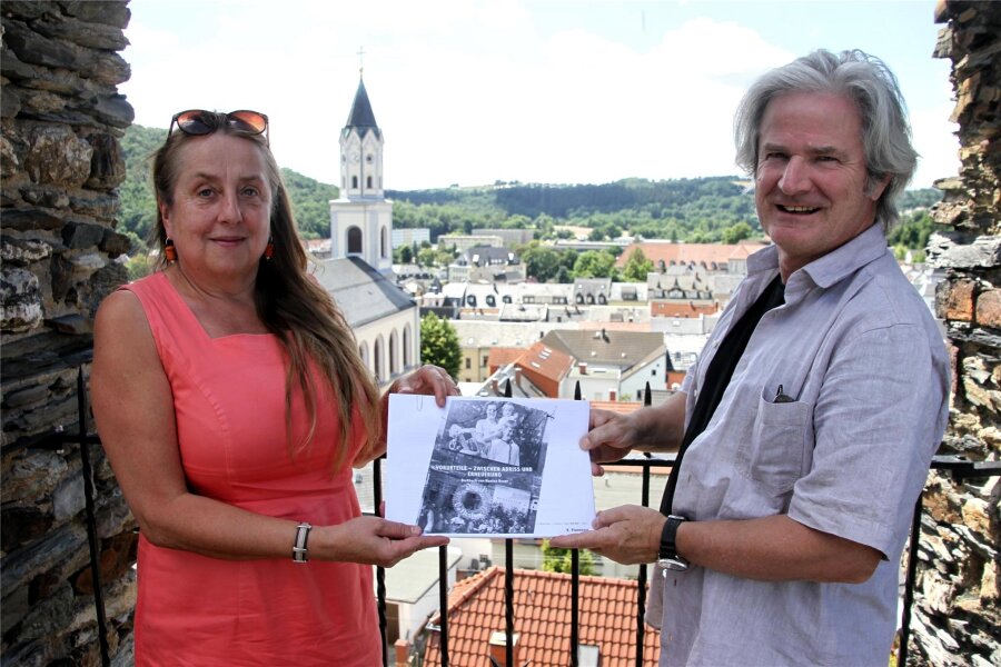 Film über Elsterberg erstmals im Vogtland zu sehen - Dank Regisseurin Nanina Bauer, hier mit ihrem Ehemann Peter Bauer, entstand der Film im Dresdener Studio Klarheit.