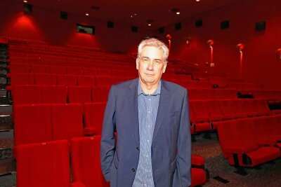 Filmpalast Crimmitschau: Leere Säle sollen ab 1. Juli Geschichte sein - Kinobetreiber Bernd Karnatz hofft nach fast acht Monaten Zwangspause wieder auf volle Säle.