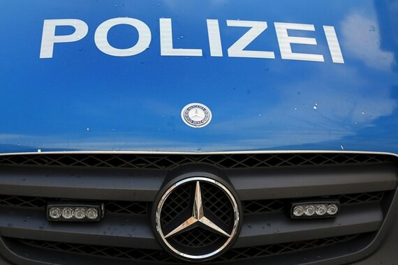 Filmreife Flucht vor der Polizei bringt Mercedesfahrer um Fahrerlaubnis - 