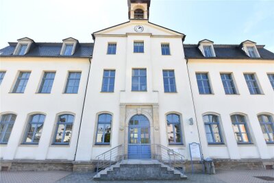 Firma stellt Photovoltaik-Projekt im Stadtrat Brand-Erbisdorf vor - Die Stadträte befassen sich im Brander Stadthaus unter anderem auch mit einem Vorhaben in Langenau.