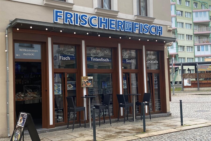 Fischgeschäft in Zwickau Ziel von Einbrechern: Bargeld gestohlen und Sachschaden hinterlassen - Am Freitag drangen Einbrecher in das Fischgeschäft in der Inneren Schneeberger Straße ein.