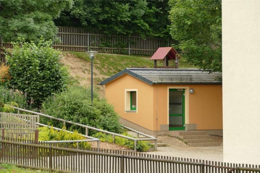 Flächenkauf macht es möglich: Großrückerswalde will Pausenhof der Grundschule erweitern - Der Pausenhof der Grundschule in Großrückerswalde ist aktuell zu klein.