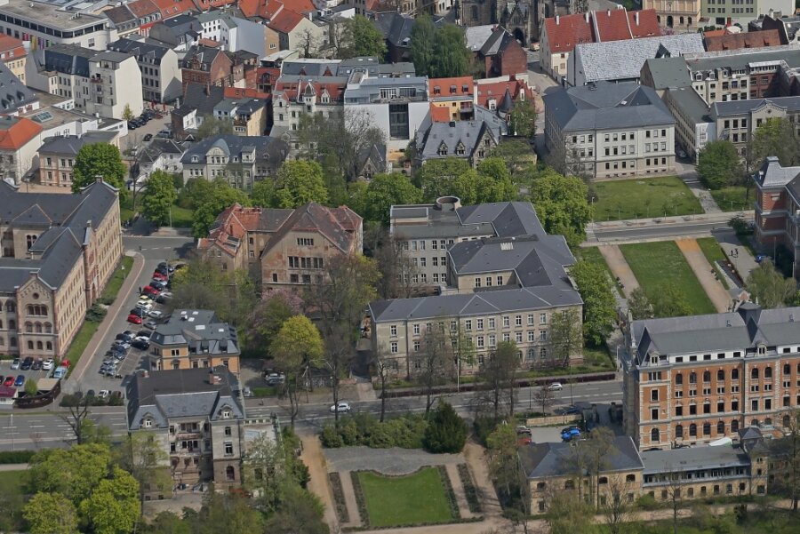 Flächentausch mit Nachbarstadt: Schrumpft Zwickau um zwei Quadratmeter? - Weil Wilkau-Haßlau eine Zufahrt zu einem neuen Wohngebiet bauen will, sollen Flächen mit der Nachbarstadt getauscht werden. Doch damit sind nicht alle einverstanden. 