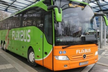 Flixbus darf künftig auch die Strecke Chemnitz-Leipzig fahren - Fernbusanbieter Flixbus darf künftig auch Direktverbindungen von Chemnitz nach Leipzig anbieten