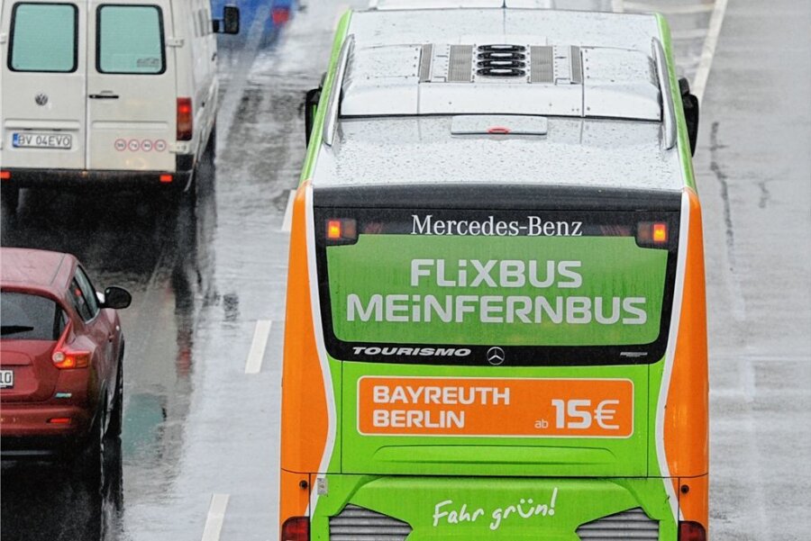 Flixbus kappt Linie über Plauen und gibt Politik die Schuld - Flixbus stellt die Linie Dresden-München ein. Andere Routen über Plauen bleiben bestehen.