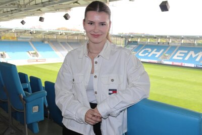 Flöhaer Studentin plant Heimspieltag des Chemnitzer FC - Einst Handballerin, jetzt bei den Himmelblauen: Kiera Juds aus Flöha hat den Inklusionsspieltag des Chemnitzer FC ins Leben gerufen.