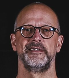 Floorfighters starten mit Niederlage - Oliver Günther - Neuer Cheftrainer der Floorfighters