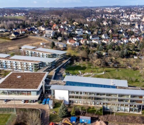 Im Ankunftszentrum des Landkreises Mittelsachsen, das im AOK-Bildungszentrum Waldheim eingerichtet wurde, sind zurzeit 300 ukrainische Flüchtlinge untergebracht.