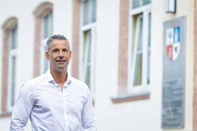 Flüchtlingsheim, Windräder und Campusprojekt: Bürgermeister findet klare Worte vor Wahlsonntag in Jahnsdorf - Albrecht Spindler will seine Arbeit als Bürgermeister von Jahnsdorf fortführen.