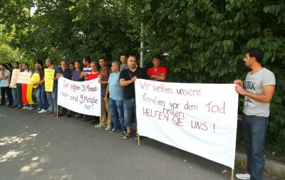 Flüchtlingsprotest vor Erstaufnahmeheim - 