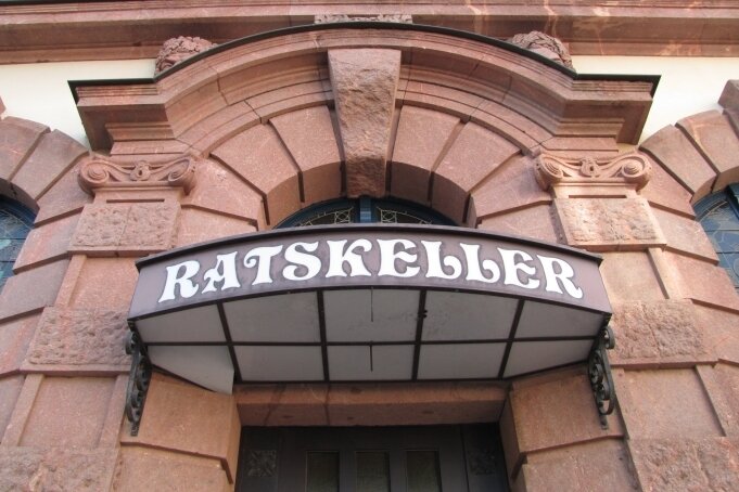 Förderverein treibt Ratskeller-Umbau voran - Der Ratskeller soll auf Vordermann gebracht werden. Das Restaurant im Rathauskomplex könnte Treffpunkt für Vereine werden.