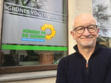 "Fragwürdige Äußerungen": Grünen-Abgeordneter kritisiert Landrat wegen Windkraft-Aussagen - Gerhard Liebscher sitzt für Bündnis90/Die Grünen im Landtag. 