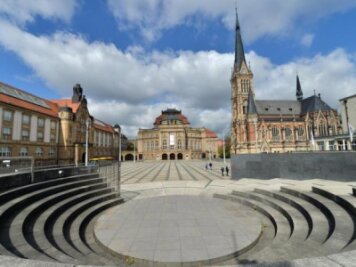 Fraktionen sauer: Rathaus Chemnitz ignoriert Ratsbeschluss zu Azubi-Kulturticket - 