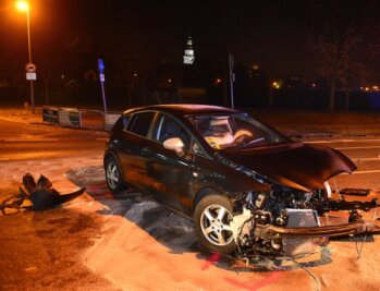 Frankenberg: Vorfahrt nicht beachtet - Unfall mit zwei Verletzten - 