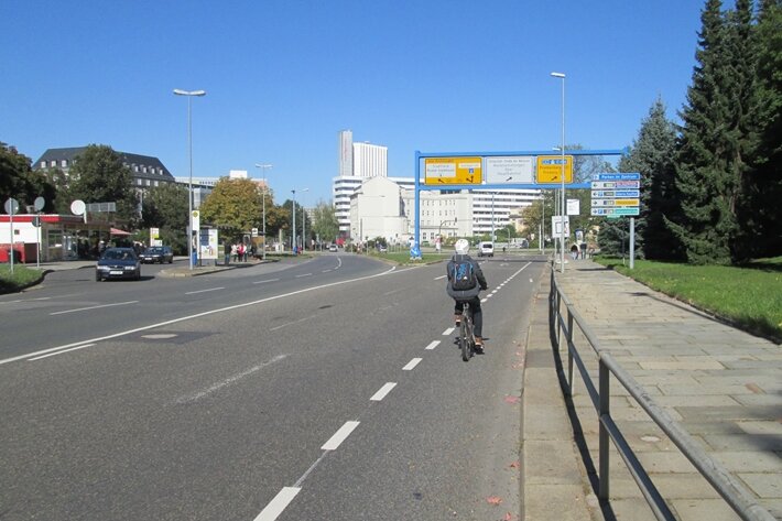 Frankenberger Straße erhält Schutzstreifen für Radfahrer - An der Zschopauer Straße können Radler bereits auf dem Schutzstreifen fahren.