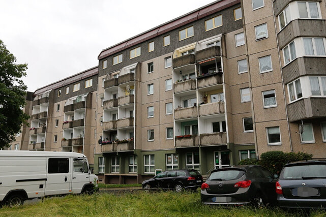 Frau bei Kellerbrand in Chemnitzer Mehrfamilienhaus verletzt - 