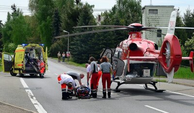 Frau bei Unfall schwer verletzt - 