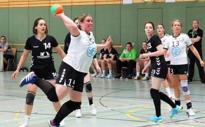 Fraureuther Handballerinnen setzen Siegesserie fort - 