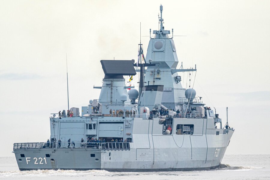 Fregatte "Hessen" schießt Huthi-Drohnen im Roten Meer ab - Es war der erste scharfe Waffeneinsatz der Deutschen Marine in dem am Freitag begonnenen Einsatz.