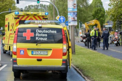Freiberg: Motorradfahrer bei Sturz schwer verletzt - Ein Kradfahrer ist am Pfingstsonntag in Freiberg schwer verletzt worden.