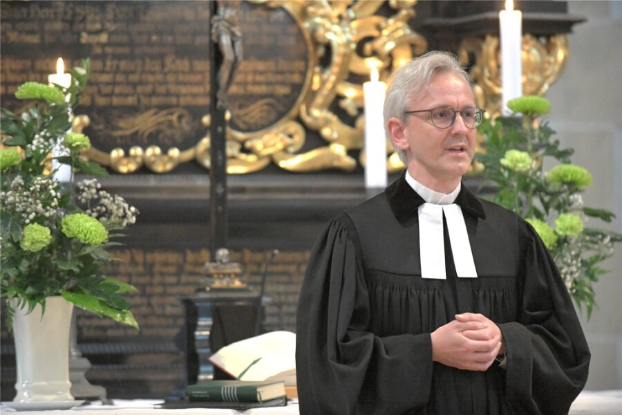 Freiberg: Neuer Dompfarrer steht fest - Dr. Gunnar Wiegand, hier bei seiner Predigt am 2. Juli im Dom St. Marien zu Freiberg, wird der neue Dompfarrer.
