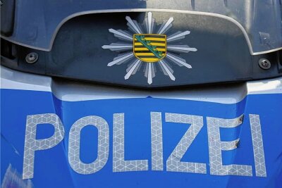 Freiberg: Polizei wird bei Wohnungsdurchsuchung fündig - Die Polizei durchsuchte am Sonntagabend eine Wohnung in Freiberg. 